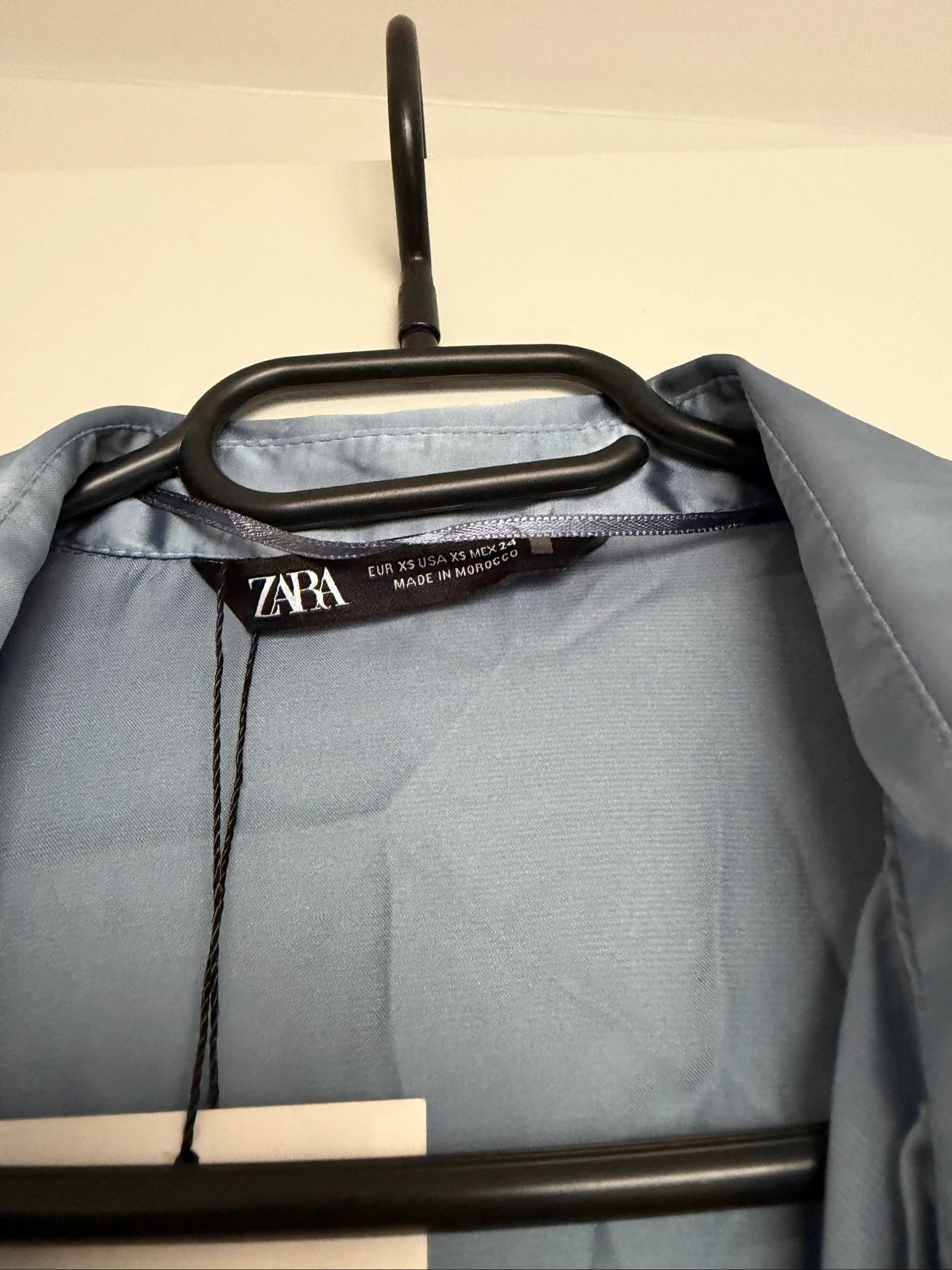 Camisa de satén Zara talla XS – photo 2